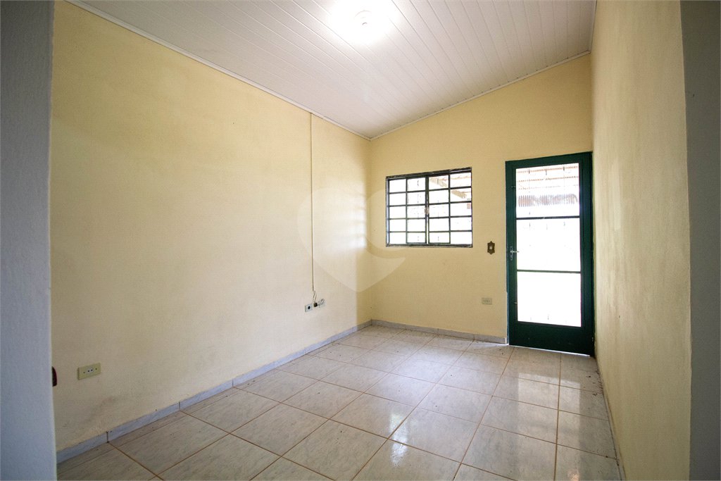 Casa à venda ou para alugar com 5 quartos, sendo 2 suítes, no condomínio Restinga Verde, São Roque - SP