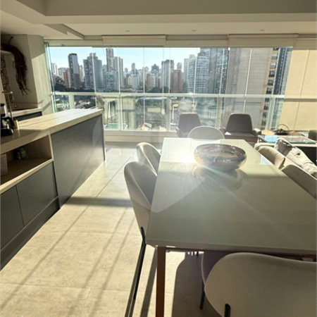 Apartamento à venda com 3 quartos, sendo 1 suíte, em Vila Firmiano Pinto, São Paulo, SP