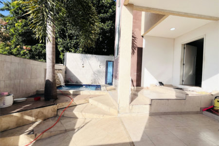 Casa à venda com 2 quartos, sendo 1 suíte, no condomínio Residencial Vivendas do Campo, Rio de Janeiro - RJ
