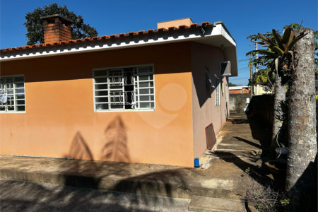 Casa à venda com 2 quartos, sendo 1 suíte,  em Chapadinha, Itapetininga, SP