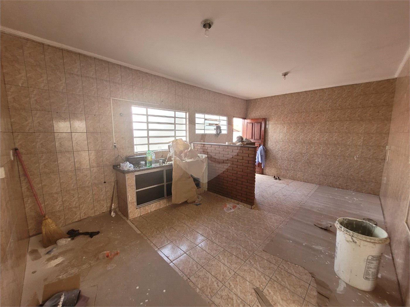 Sobrado à venda com 4 quartos, sendo 1 suíte,  em Jardim Itamaracá, Indaiatuba, SP
