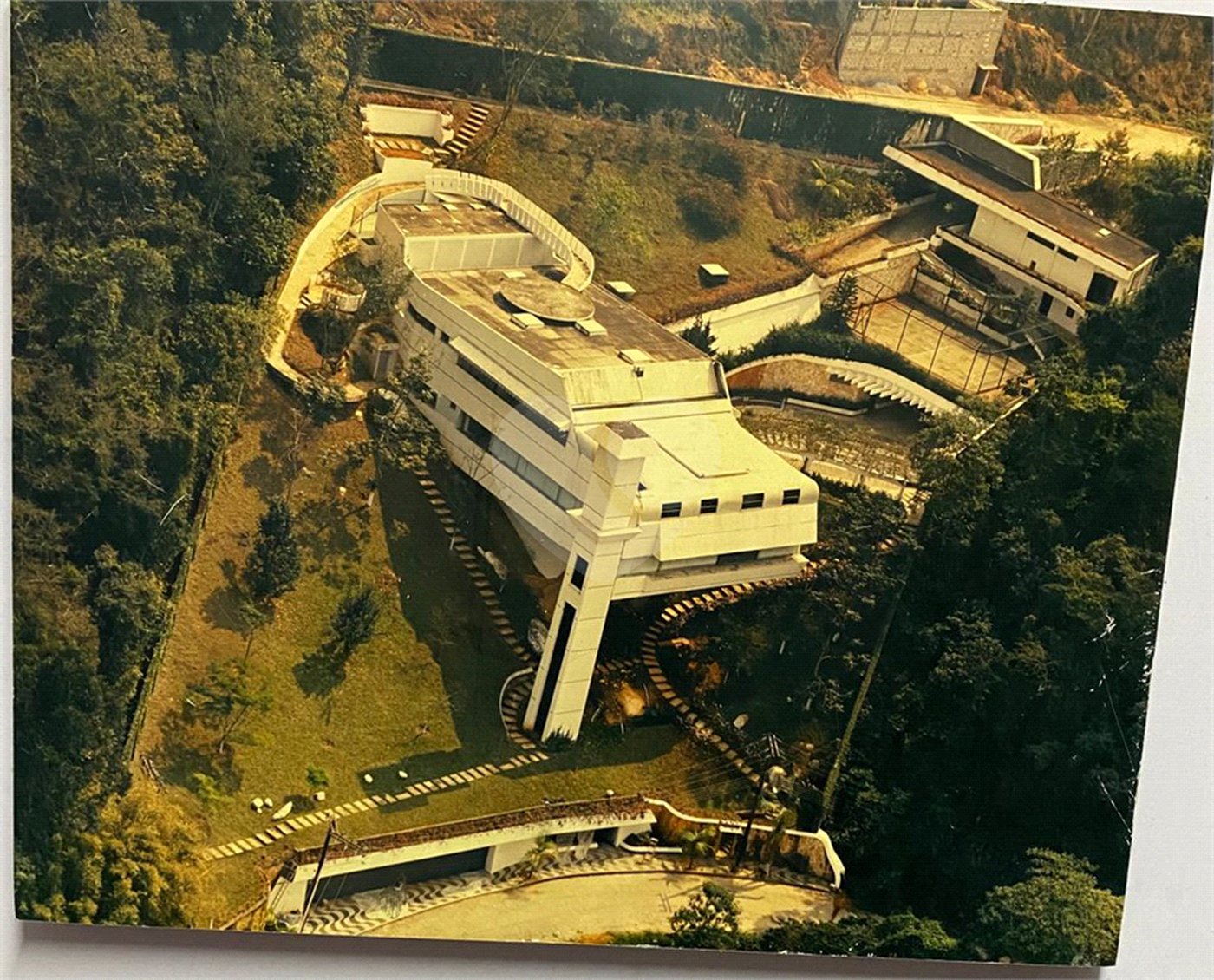 Casa à venda com 6 quartos, sendo 3 suítes,  em Serra da Cantareira, Mairiporã, SP