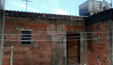 Sobrado à venda com 4 quartos, sendo 1 suíte,  em Tremembé, São Paulo, SP