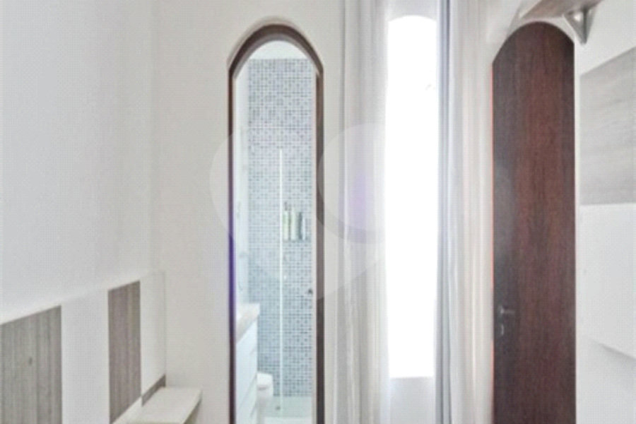 Sobrado à venda com 3 quartos, sendo 1 suíte, em Parada Inglesa, São Paulo, SP