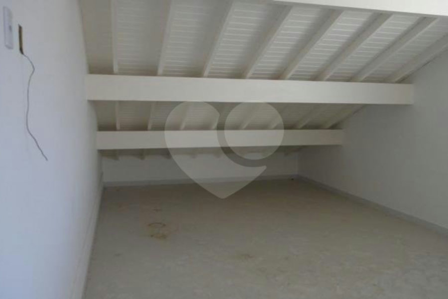 Casa à venda com 3 suítes no condomínio Villa Castanheira, São Paulo - SP