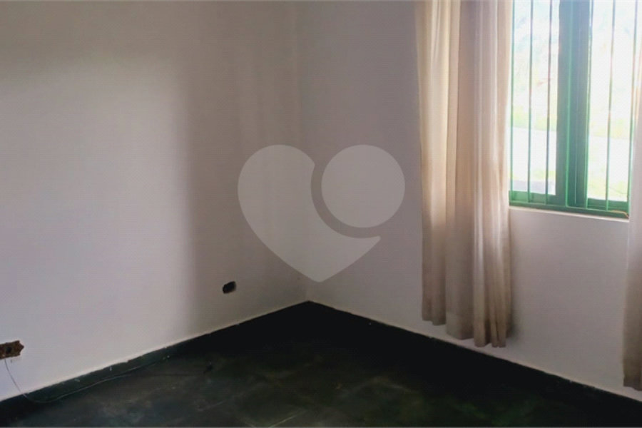 Casa à venda com 4 quartos, sendo 1 suíte, em Lavapés, Mairiporã, SP