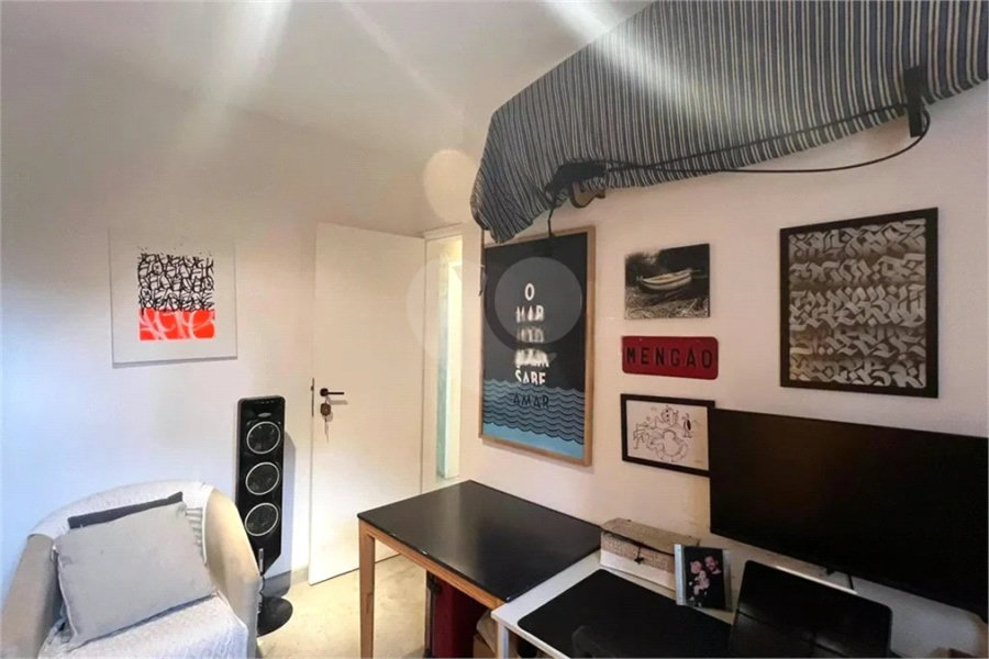 Apartamento à venda com 3 quartos, sendo 1 suíte,  em Vila Madalena, São Paulo, SP