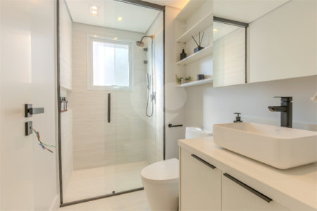 Apartamento à venda com 2 suítes em Santo Amaro, São Paulo, SP