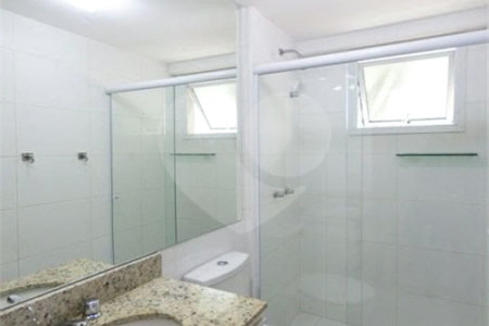 Apartamento à venda com 2 quartos, sendo 1 suíte, em Praça da Bandeira, Rio de Janeiro, RJ