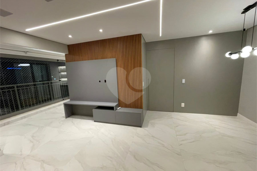 Apartamento à venda ou para alugar com 3 quartos, sendo 1 suíte, em Barra Funda, São Paulo, SP
