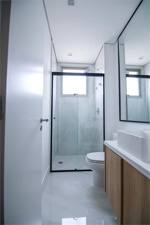 Apartamento à venda com 4 suítes em Real Parque, São Paulo, SP