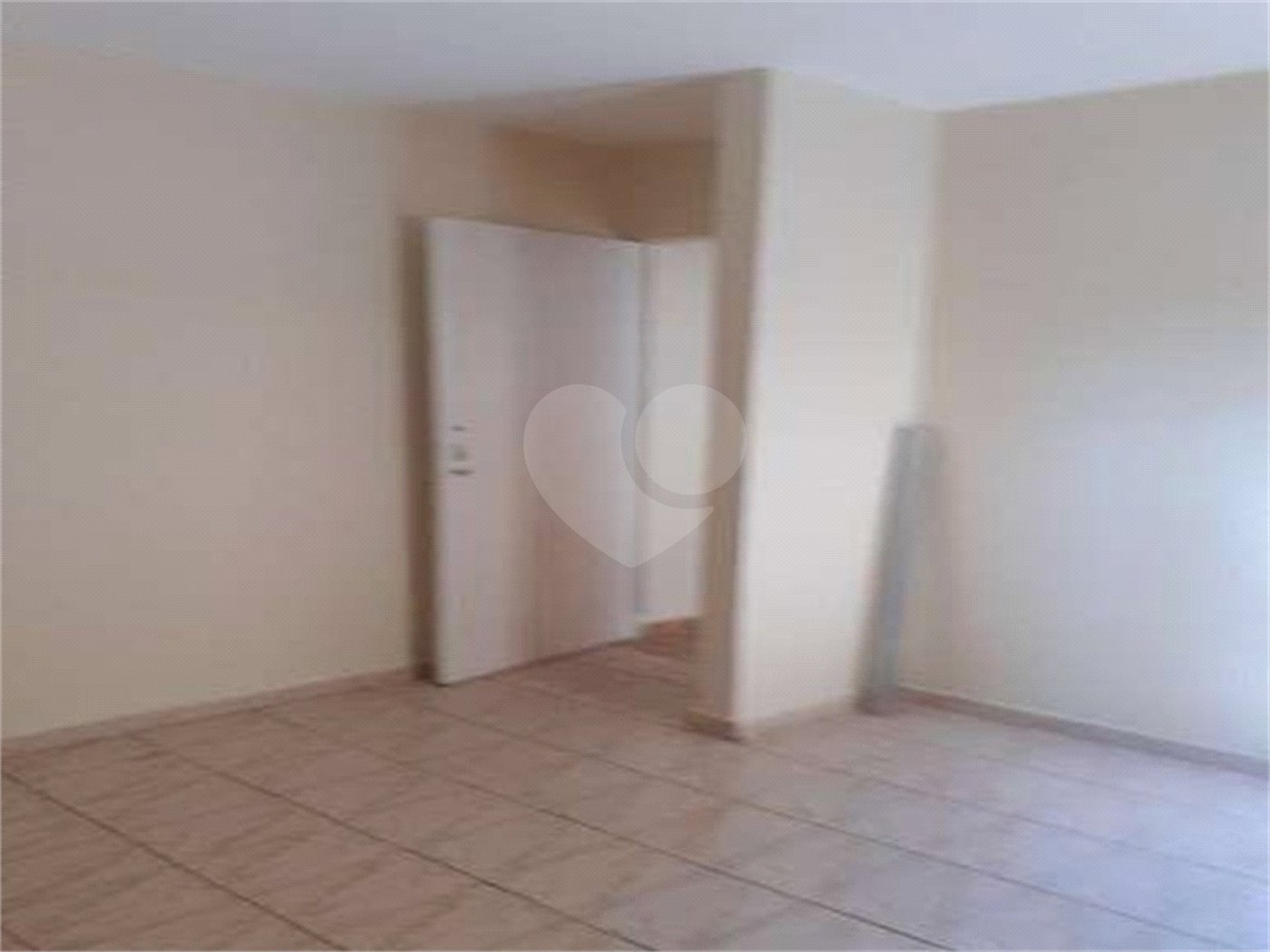 Sobrado à venda com 6 quartos, sendo 1 suíte,  em Jardim Las Vegas, Guarulhos, SP
