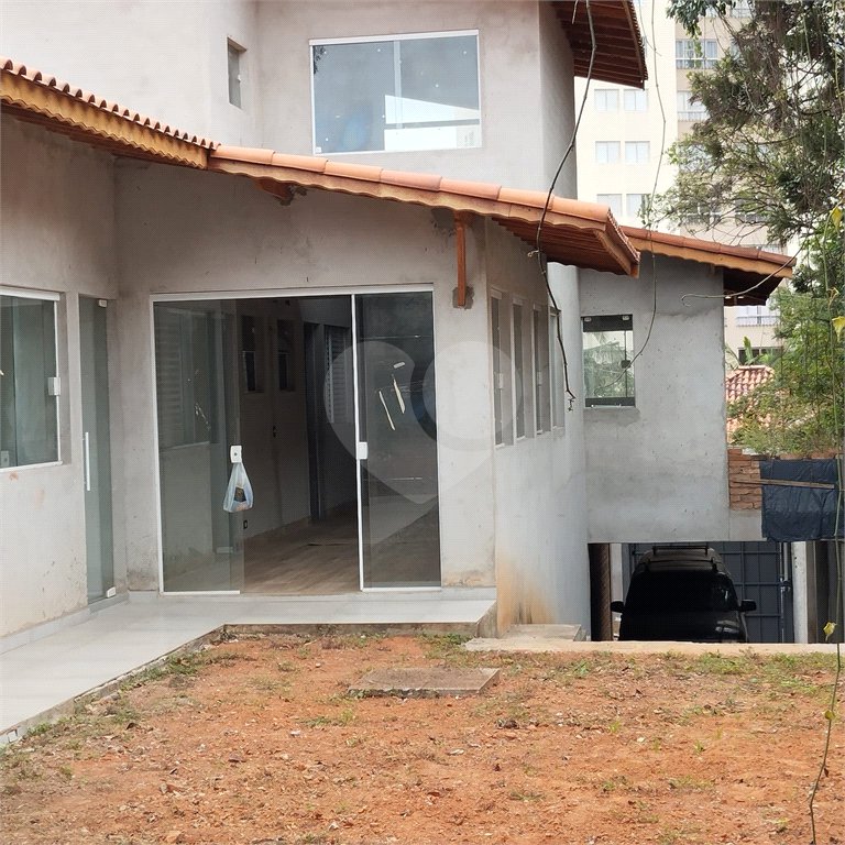 Sobrado à venda com 3 suítes em Tremembé, São Paulo, SP