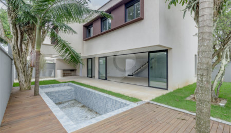 Casa à venda com 4 suítes no condomínio Garda, São Paulo - SP