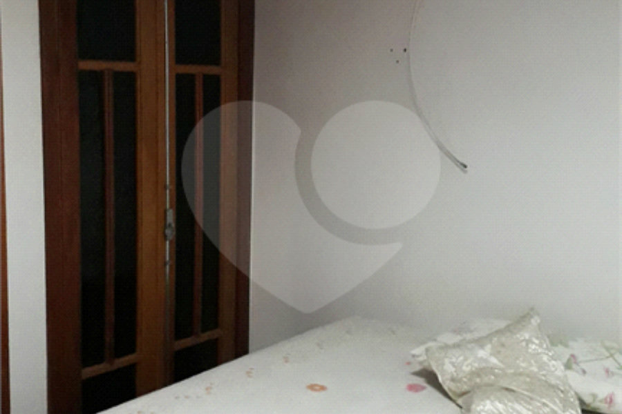 Casa à venda com 3 quartos, sendo 1 suíte, no condomínio Barbará Ii, São Paulo - SP
