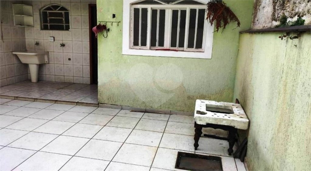 Sobrado à venda com 3 quartos, sendo 1 suíte, em Parada Inglesa, São Paulo, SP