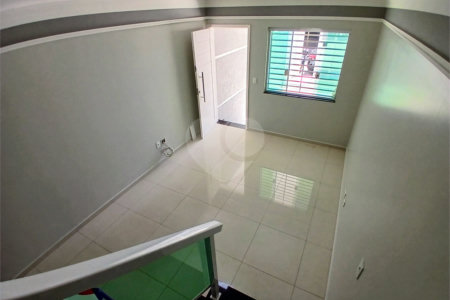 Sobrado à venda com 3 quartos, sendo 1 suíte,  em Parque Vitória, São Paulo, SP