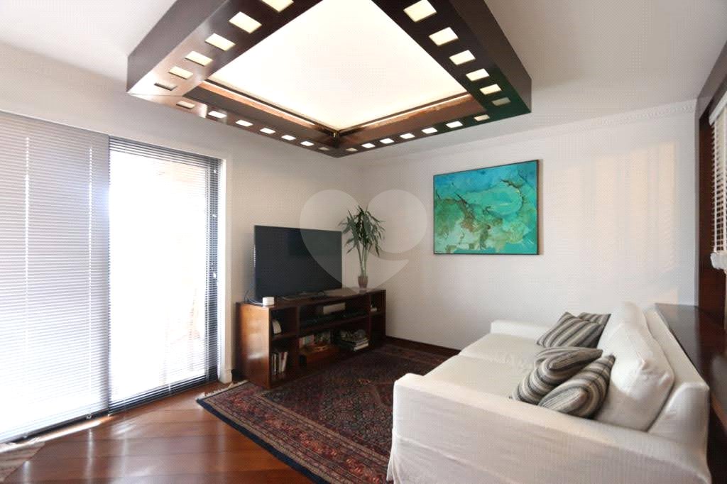 Apartamento à venda com 4 quartos, sendo 2 suítes,  em Vila Uberabinha, São Paulo, SP