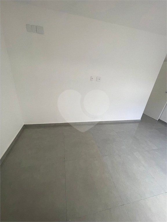 Casa à venda com 2 quartos, sendo 1 suíte, no condomínio Parque Guará, Rio de Janeiro - RJ