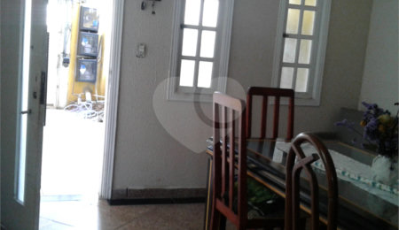 Casa à venda com 7 quartos, sendo 2 suítes,  em Santana, São Paulo, SP