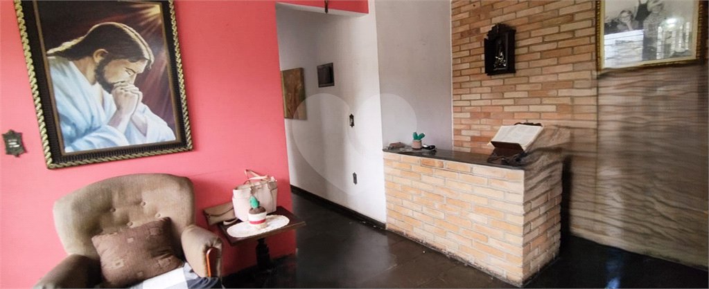 Sobrado à venda com 5 quartos, sendo 2 suítes, em Vila Trujillo, Sorocaba, SP
