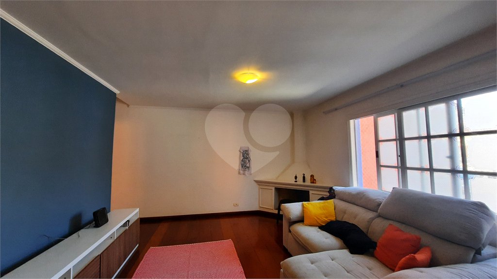 Casa de Vila à venda com 4 quartos, sendo 2 suítes, em Granja Julieta, São Paulo, SP