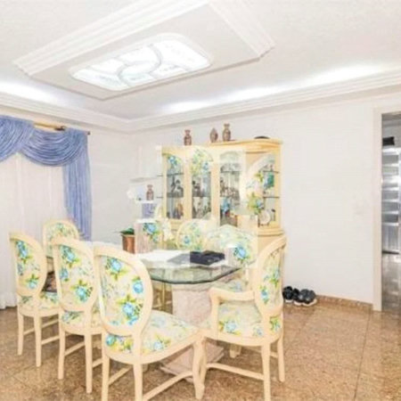Sobrado à venda com 4 quartos, sendo 3 suítes,  em Vila Mazzei, São Paulo, SP