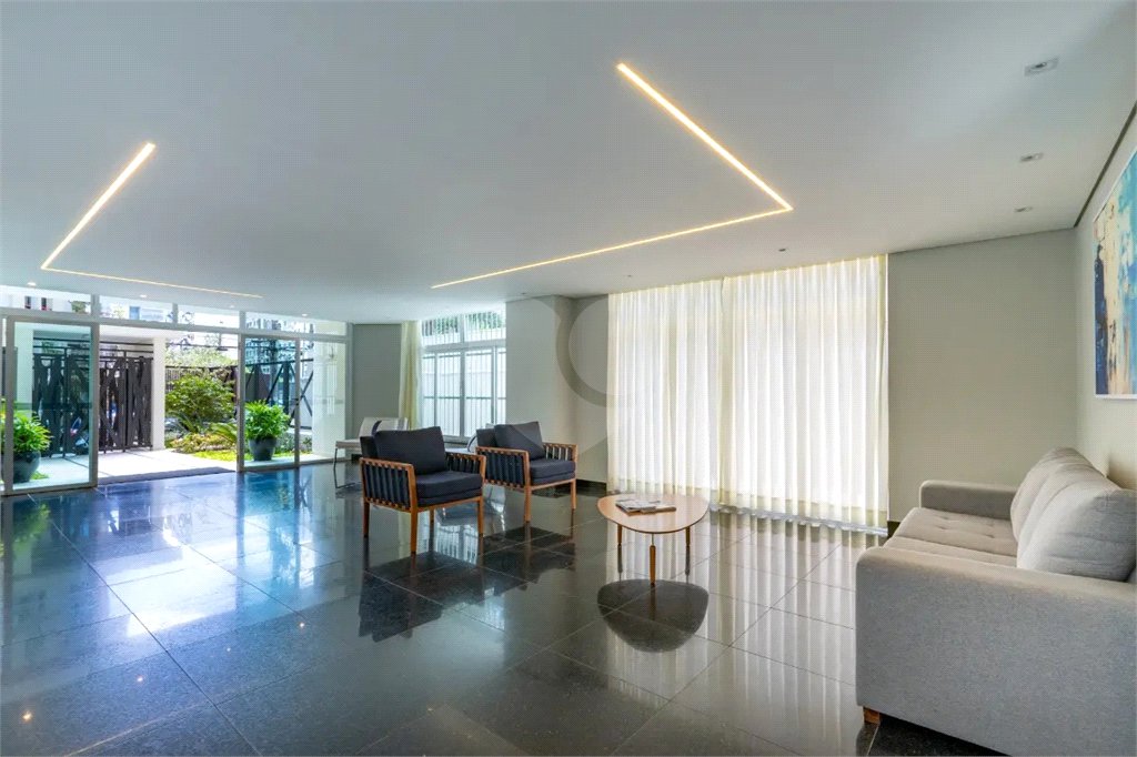 Apartamento à venda com 3 quartos, sendo 1 suíte, em Itaim Bibi, São Paulo, SP