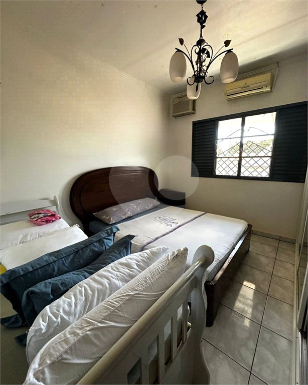 Sobrado à venda com 6 quartos, sendo 1 suíte, no Centro, Ponta Porã, MS