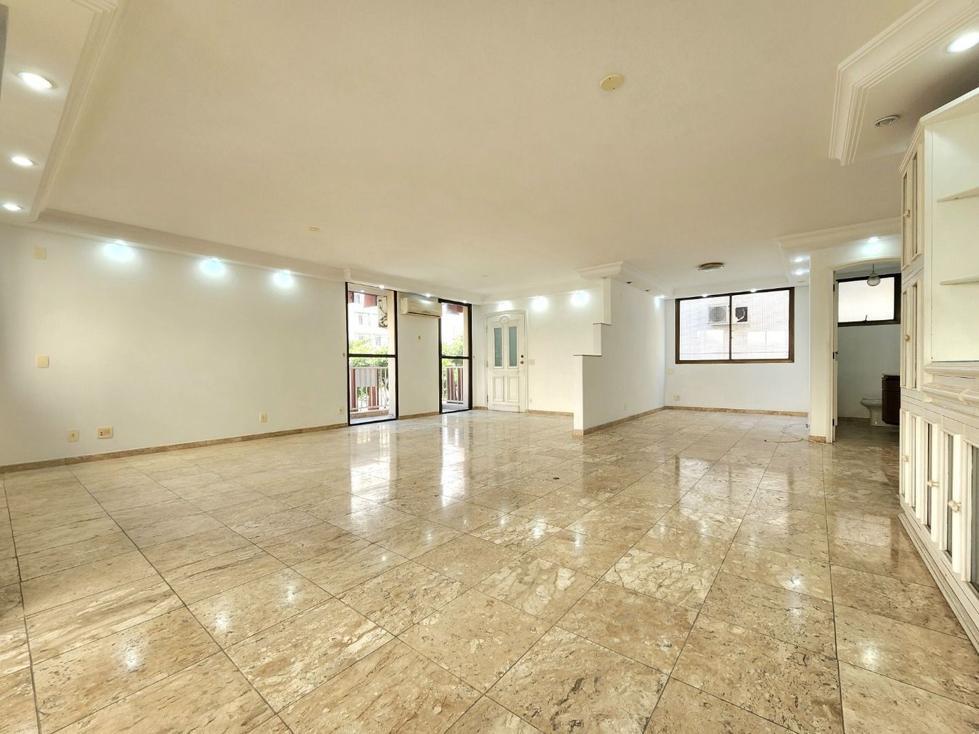 Apartamento com 3 dormitórios, 175 m² - venda por R$ 2.190.000,00 ou aluguel por R$ 9.900,00/mês - Gonzaga - Santos/SP