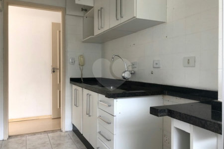 Apartamento à venda com 2 quartos, sendo 1 suíte, em Vila Parque Jabaquara, São Paulo, SP