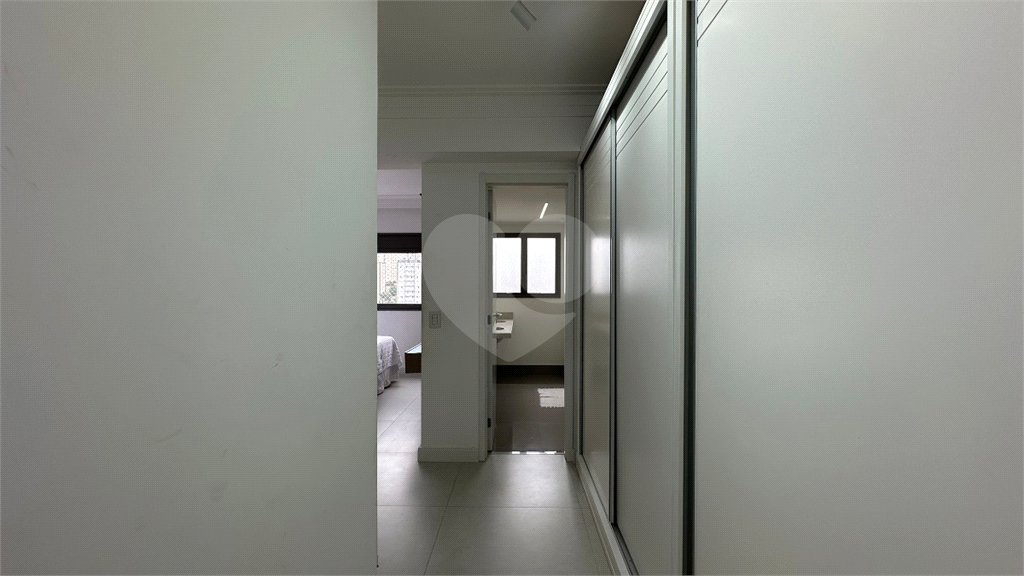 Apartamento à venda com 3 suítes em Jardim Prudência, São Paulo, SP