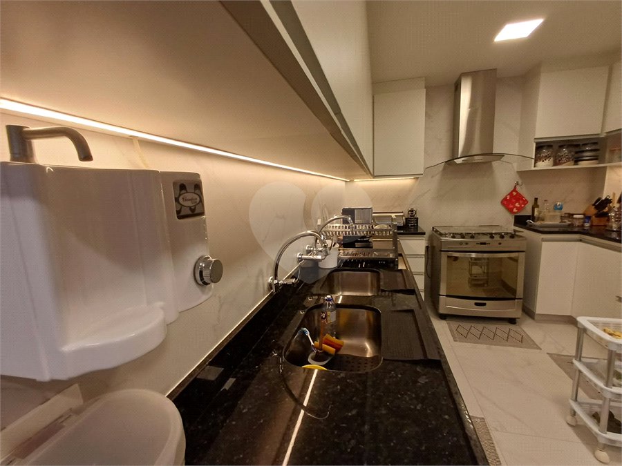 Apartamento à venda com 3 quartos, sendo 1 suíte, em Copacabana, Rio de Janeiro, RJ