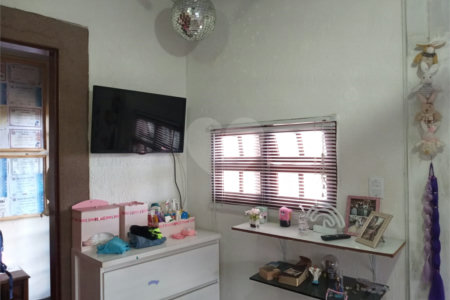 Sobrado à venda com 3 quartos, sendo 1 suíte,  em Vila Caputera, Mogi das Cruzes, SP