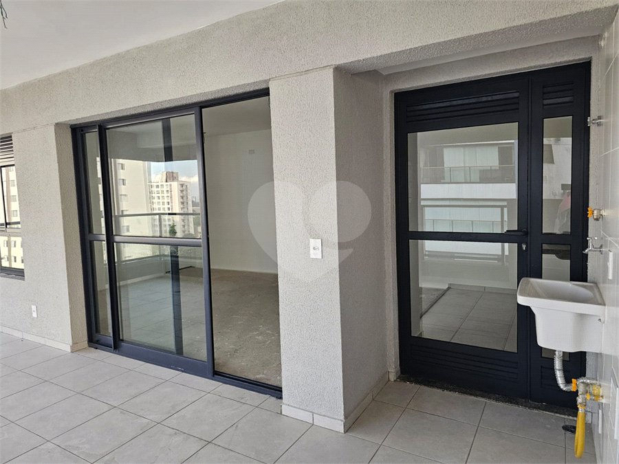 Apartamento à venda com 2 quartos, sendo 1 suíte,  em Santo Amaro, São Paulo, SP