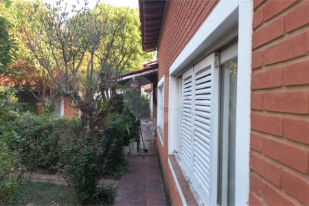 Casa à venda ou para alugar com 4 quartos, sendo 1 suíte, no Centro, Vinhedo, SP