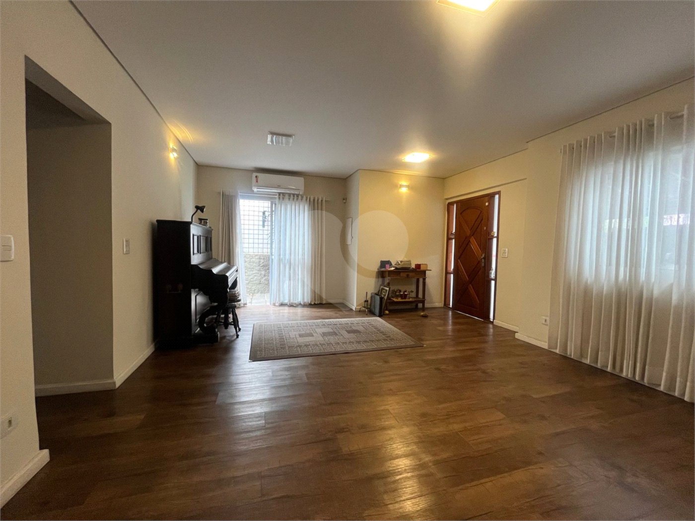Casa à venda com 4 quartos, sendo 1 suíte,  em Jardim Franca, São Paulo, SP