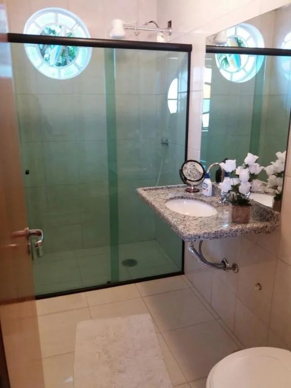 Sobrado à venda ou para alugar com 4 quartos, sendo 1 suíte,  em Vila Butantã, São Paulo, SP