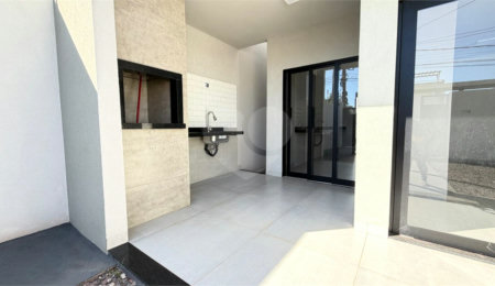 Casa à venda com 3 quartos, sendo 1 suíte,  em Ipê, Três Lagoas, MS