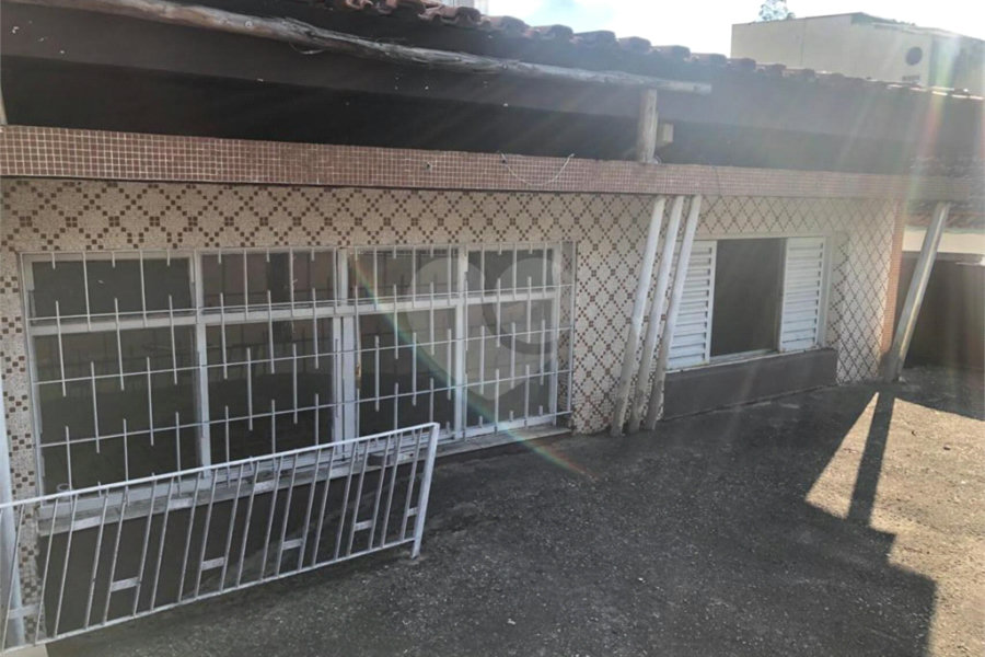 Sobrado à venda com 3 quartos, sendo 1 suíte,  em Serra da Cantareira, Mairiporã, SP