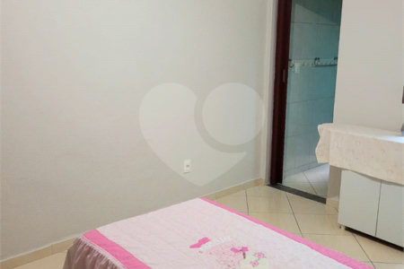 Casa à venda com 4 suítes em Jardim Bandeiras, Jundiaí, SP