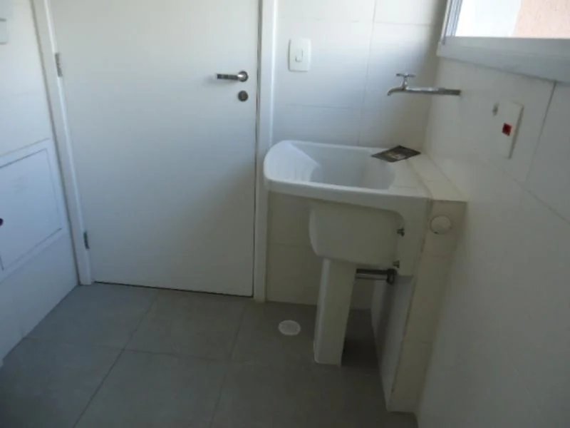 Apartamento à venda com 3 quartos, sendo 1 suíte, em Vila Suzana, São Paulo, SP