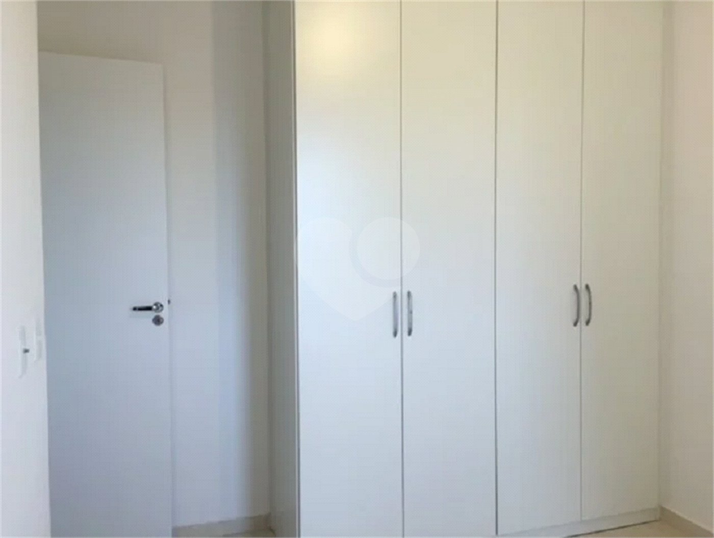 Apartamento no Condomínio Residencial Vitale, localizado na cidade de Ribeirão Preto/SP .