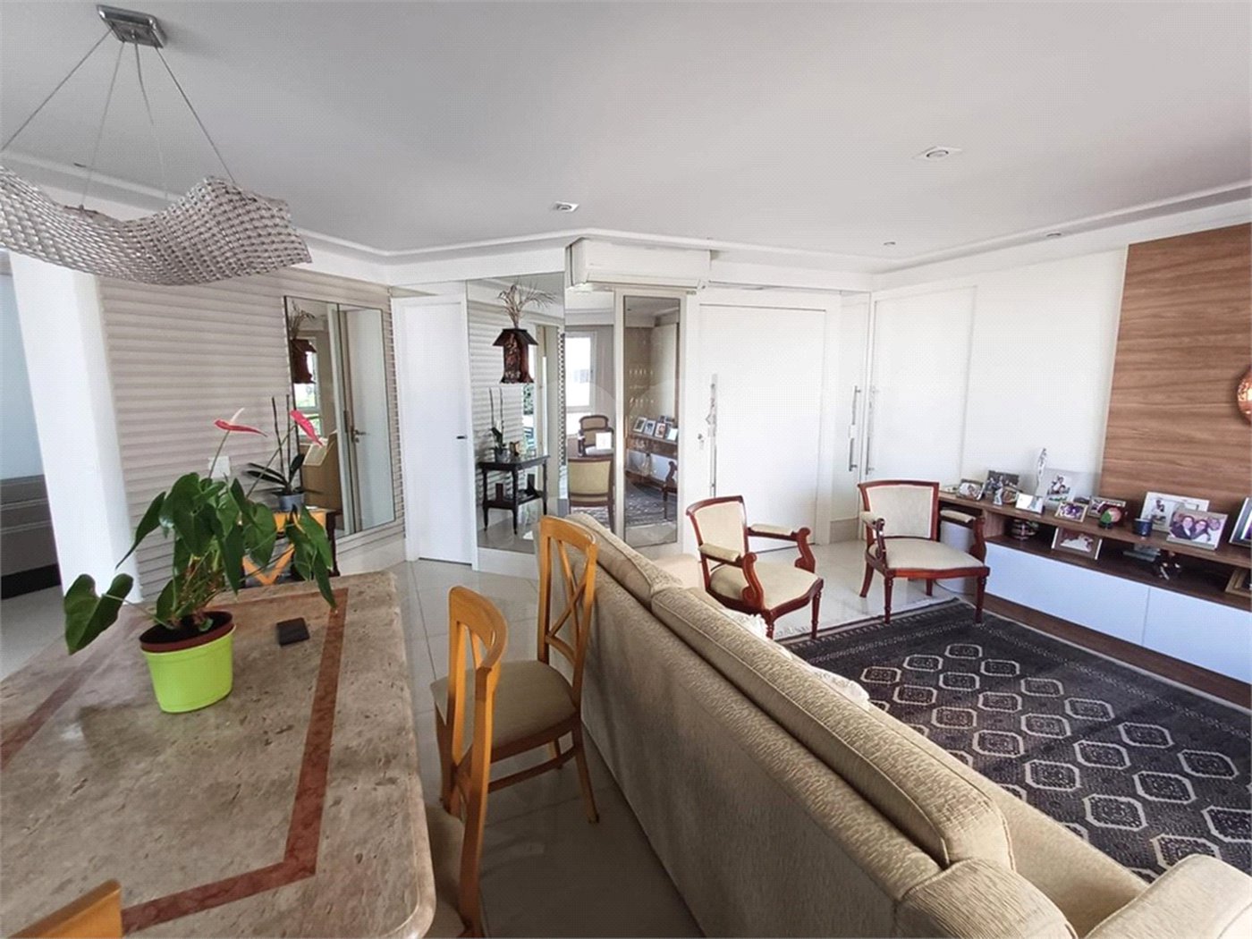 Apartamento à venda com 3 suítes em Santa Teresinha, São Paulo, SP