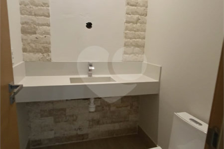 Casa à venda com 3 suítes no condomínio Villa Sapezal, Indaiatuba - SP