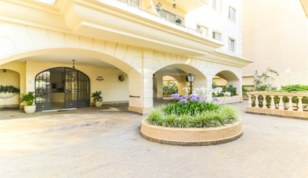 Apartamento à venda com 3 quartos, sendo 1 suíte,  em Santo Amaro, São Paulo, SP