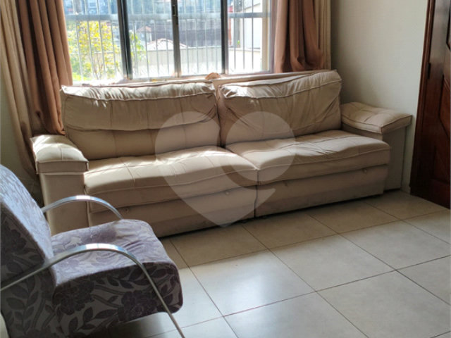 Sobrado à venda com 2 quartos em Vila Guedes, São Paulo, SP