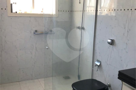 Casa à venda com 4 quartos, sendo 2 suítes, no condomínio Zuleika Jabour, Salto - SP