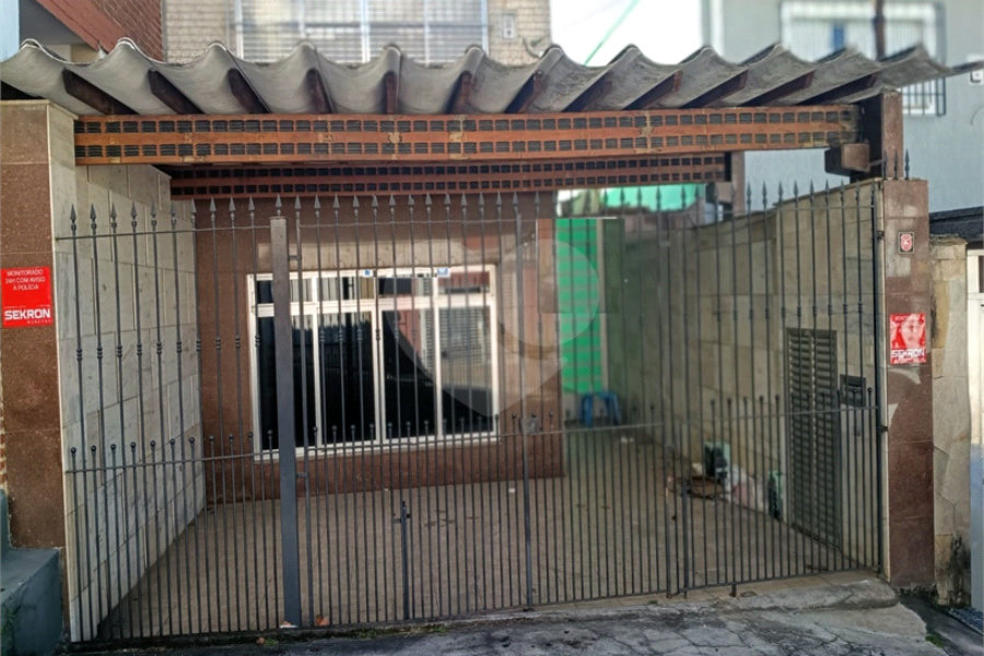 Sobrado à venda com 3 quartos em Chora Menino, São Paulo, SP