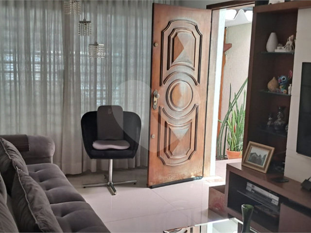 Sobrado à venda com 4 quartos, sendo 2 suítes,  em Mandaqui, São Paulo, SP